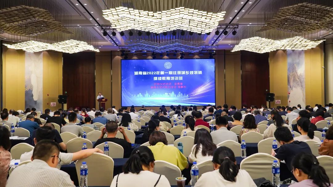 1657619525519780.jpg 1657619525519780.jpg